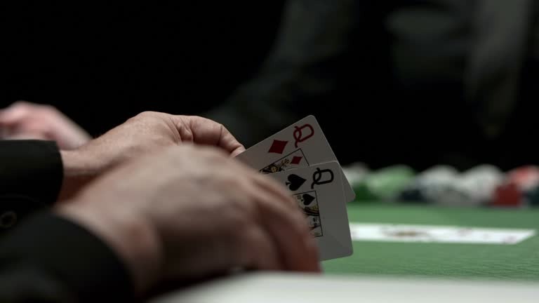 コインポーカー レビューの特徴を深く解説したガイド